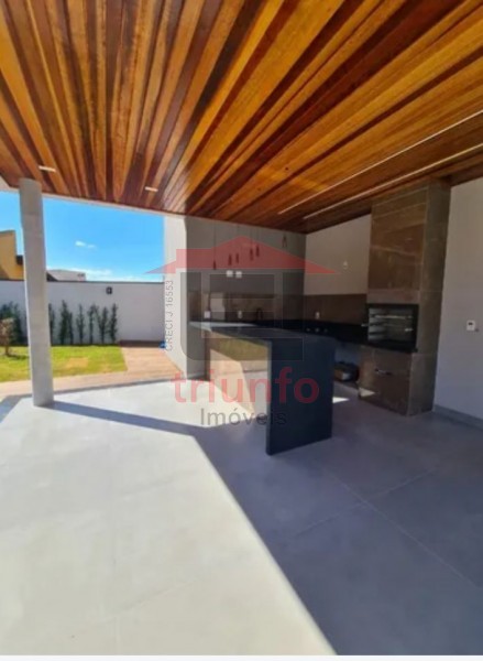 Casa à venda com 3 quartos, 261m² - Foto 13