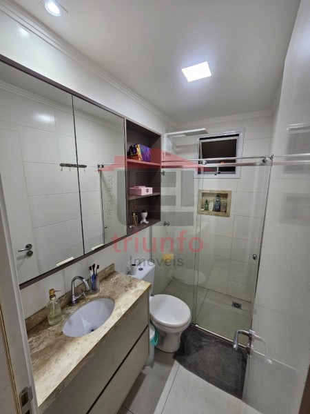 Apartamento à venda com 2 quartos - Foto 2