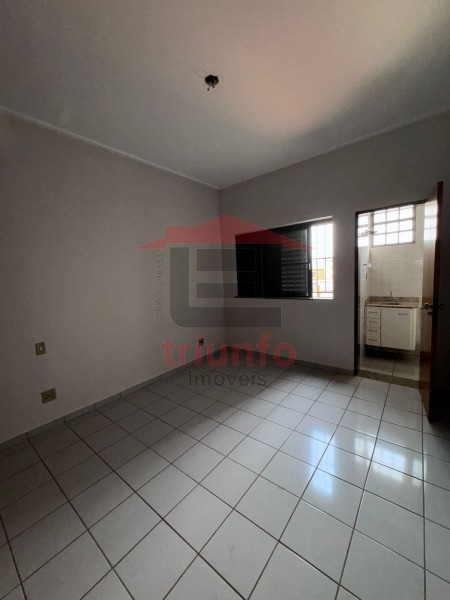 Apartamento para alugar com 3 quartos, 90m² - Foto 4