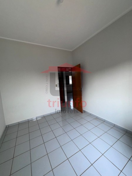 Apartamento para alugar com 3 quartos, 90m² - Foto 11