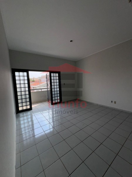 Apartamento para alugar com 3 quartos, 90m² - Foto 2