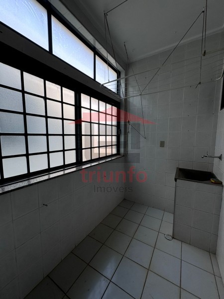 Apartamento para alugar com 3 quartos, 90m² - Foto 14