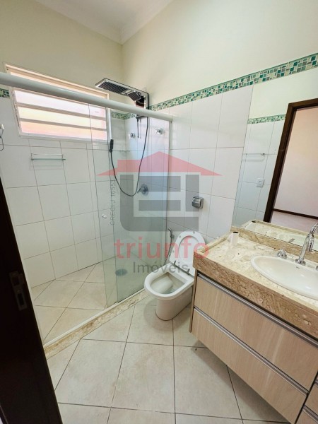 Casa à venda com 5 quartos, 324m² - Foto 17