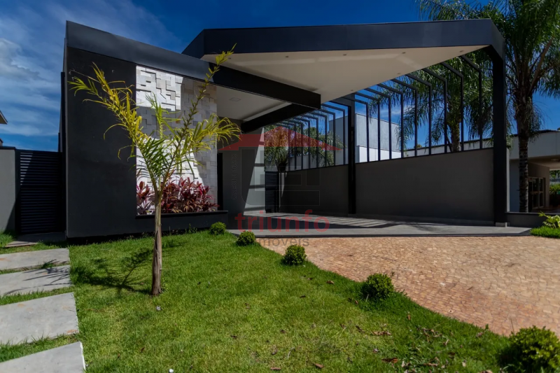 Casa à venda e aluguel com 3 quartos, 164m² - Foto 2