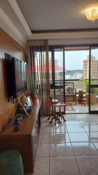 Apartamento à venda com 3 quartos - Foto 2