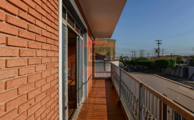 Casa à venda com 4 quartos, 250m² - Foto 13