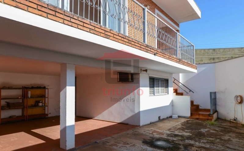 Casa à venda com 4 quartos, 250m² - Foto 15