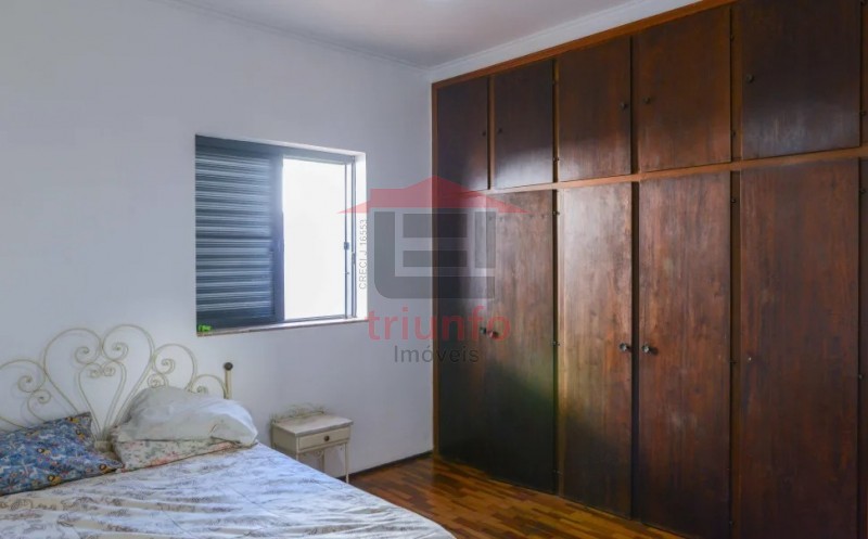 Casa à venda com 4 quartos, 250m² - Foto 7